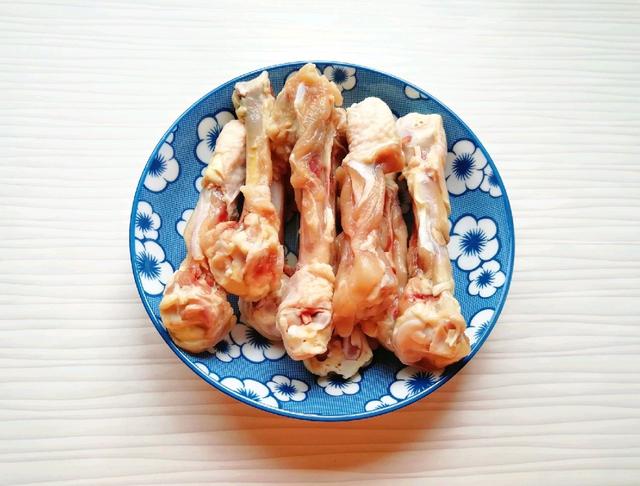 香菇鸡汤面做法，鸡肉香菇汤面的做法（天冷就馋这一口香菇鸡汤面）