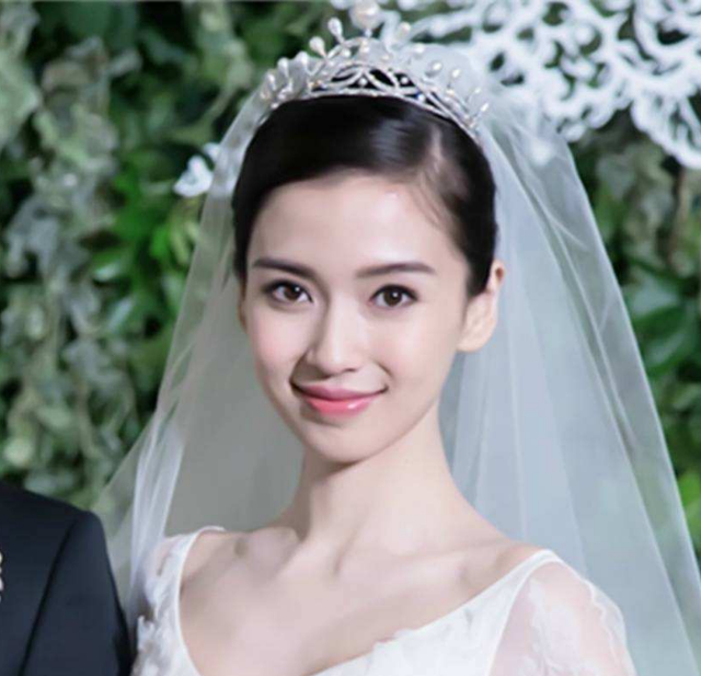 华谊兄弟旗下艺人名单，华谊兄弟旗下艺人名单2022（黄晓明和邓超两位“华谊一哥”）