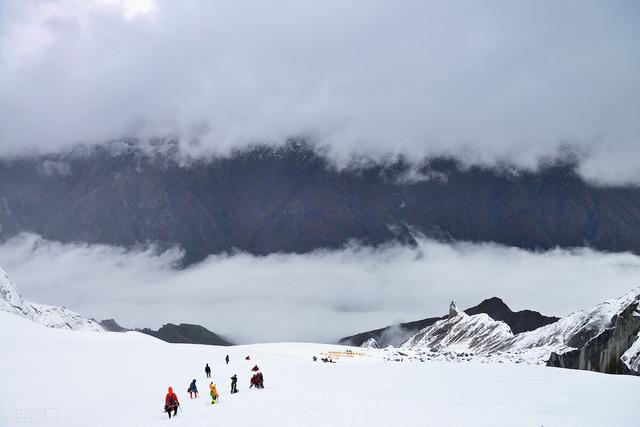 攀登雪山最佳路线图，盘点国内适合攀登的雪山