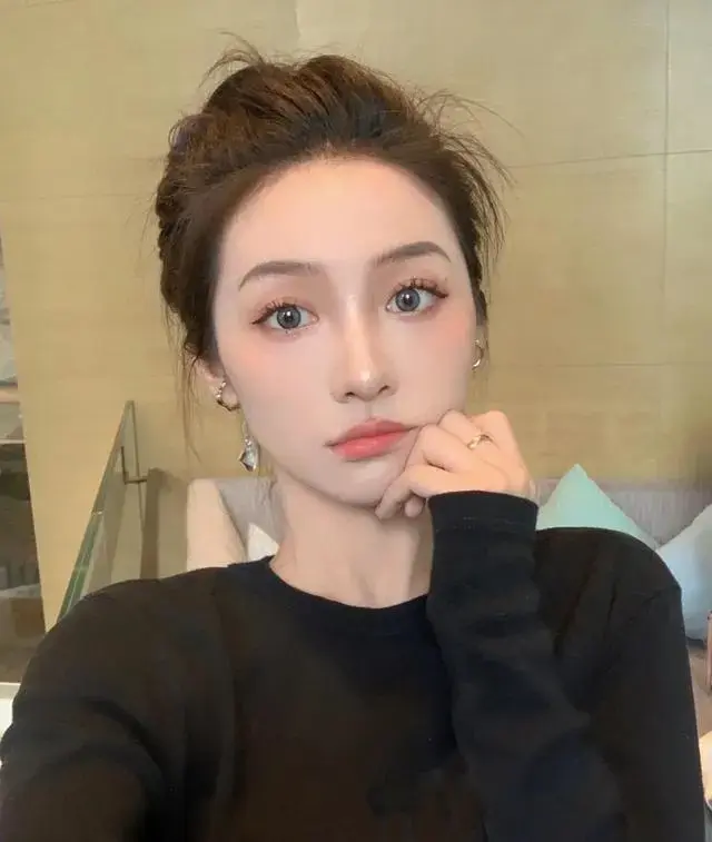 圆脸适合什么眉，圆脸适合怎样的眉形（圆脸适合的眉形在这里）