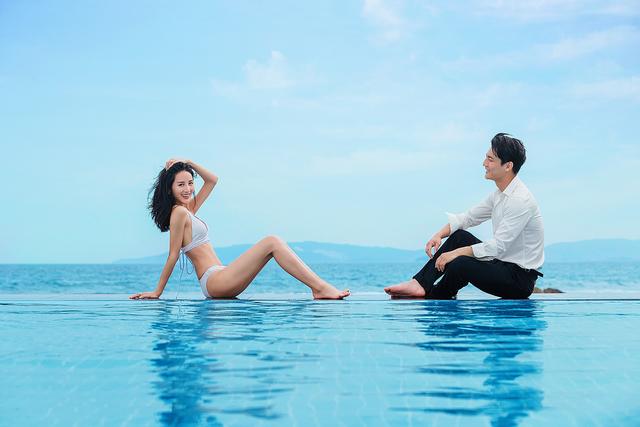 三亚拍婚纱照多少钱，最好的三亚婚纱摄影排名前十（三亚旅拍婚纱照拍摄的网红热门景点有哪些）