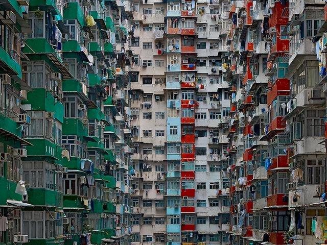 香港凯旋门，香港凯旋门生物有限公司（花3亿买下72套房子）