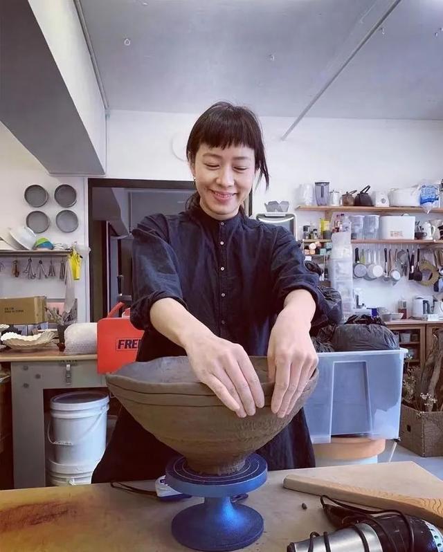 教大家怎么做一件裙子，教大家怎么做一件裙子呢（林嘉欣：从最甜影后）
