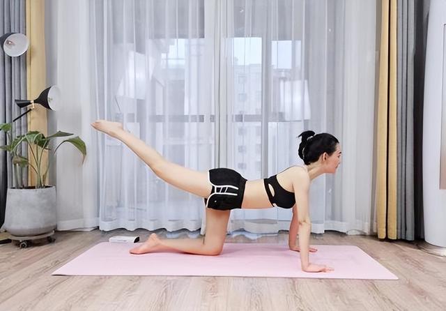 女生如何拥有傲人身材，女生怎么样的身材才是好身材（一组臀部训练动作）