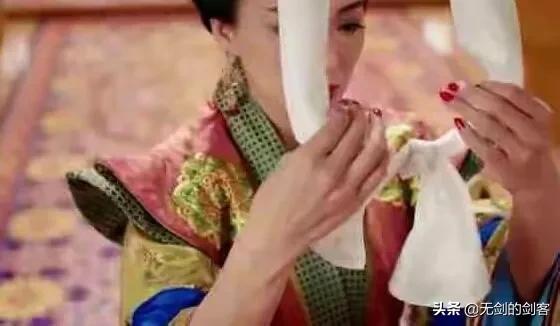 古代白绫赐死痛苦吗？为什么有的妃子不选毒酒选白绫？