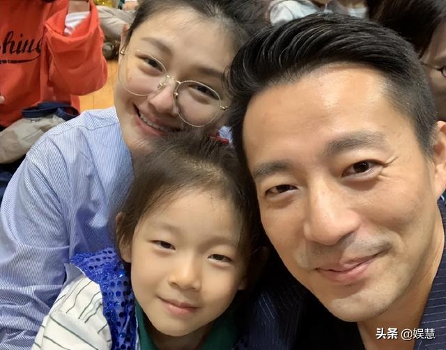 大S母亲与新女婿刚见面就给了他一个下马威，直言更喜欢汪小菲