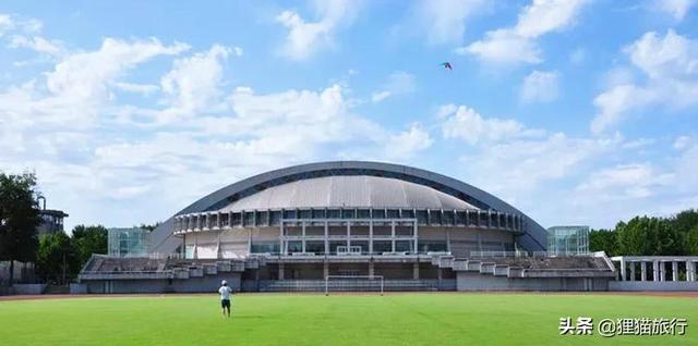 清华大学占地面积多少平方千米，清华大学占地面积多少（逛逛万泉河、水木清华园、荷塘月色近春园）
