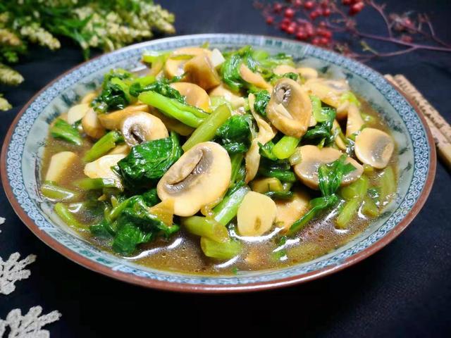 鲜蘑的功效与作用有哪些，鲜蘑的营养成分及功效（也要多吃这6种菌菇）