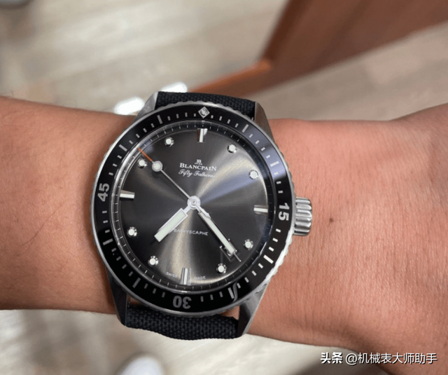世界十大名表排名，世界十大名表排名及价格（全球手表品牌档次排名前50）