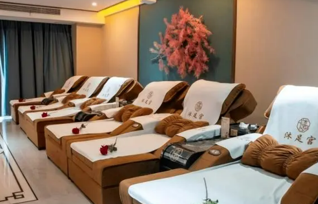 网络可能受到监控是什么意思，华为荣耀手机提示网络可能受到监控怎么办（符合“这类特征”）