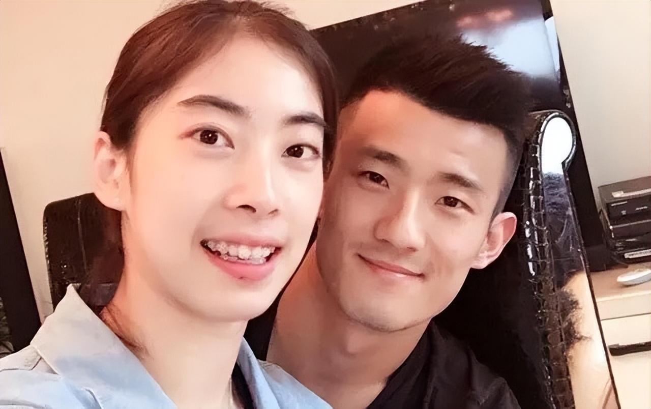 谌龙女友(记得国羽女神王适娴吗) - 青木春