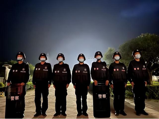 方腊活煮扈三娘，庞万春武力值（雾中蓝影行——穿梭于云海中的中越边境卫士）