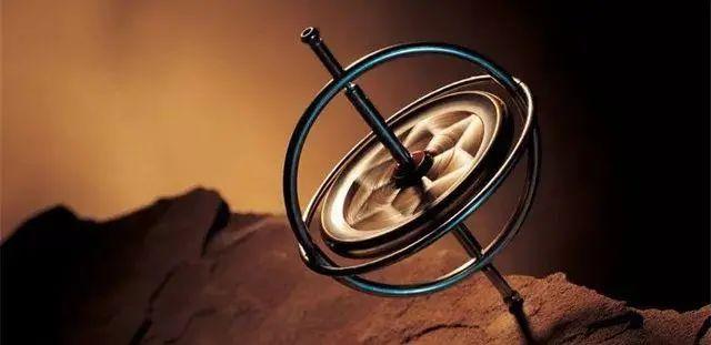 陀螺仪有什么用，刺激战场陀螺仪是什么（秒懂！陀螺仪的工作原理）