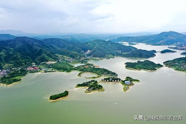 百里画廊是福建的哪一个城市，百里画廊之美誉位于哪里（“百里画廊”“闽东”宁德——是美味国鱼“大黄鱼”之乡）