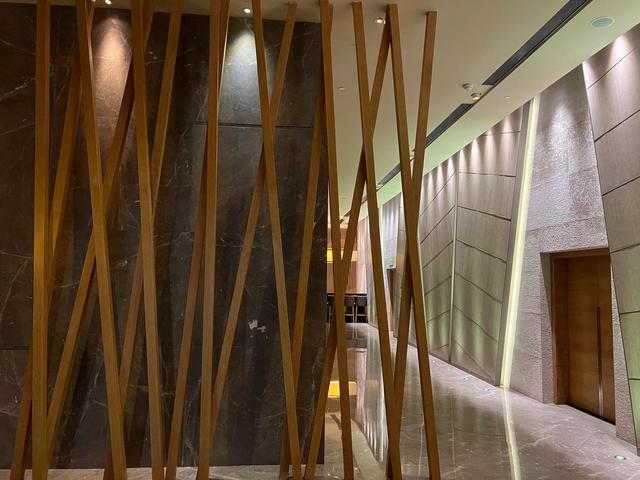 17层的电梯房选几层最好，买17层优缺点（重庆酒店体验-四家万豪系酒店对比）