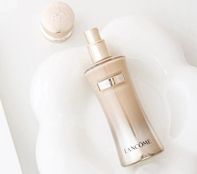 娇兰金钻粉底液，娇兰金钻塑颜粉底液遮瑕力如何（公认好用的5款贵妇粉底液）