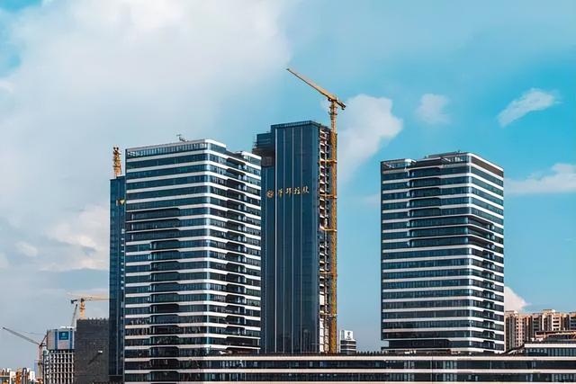 现在买房合适吗2022年买房合适吗，2022年合适买房吗（现在买房合适不合适）