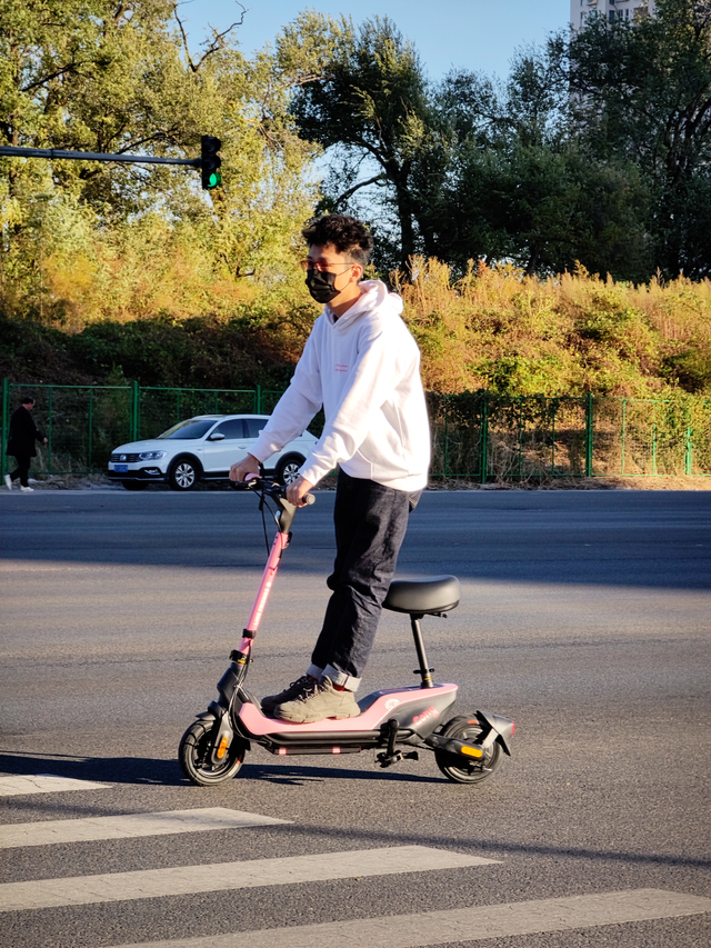 充电音效怎么设置在哪里，充电提示音在哪里设置（会是女生青睐的轻便载具吗）