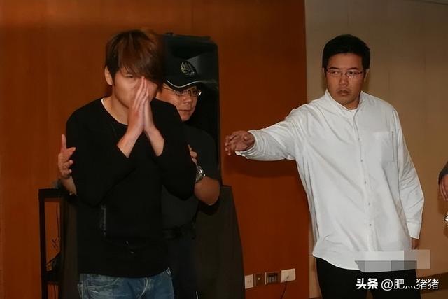 曹格大闹林志颖婚礼，曹格被刘德华教训（结束14年的婚姻）