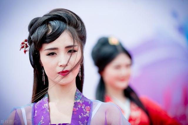 女人最吉祥招财的名字，女人吉祥好运微信名字（刘姓女孩子名字古风诗意）