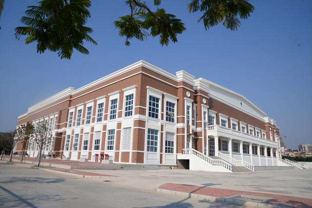 私立华联学院地址在哪里几个校区，哪个城市哪个区（广州这学院专科进，本科出）