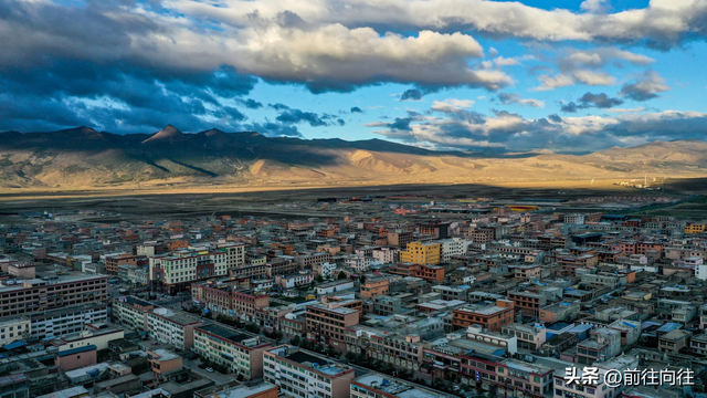 墨石公园属于哪个县城，墨石公园简介（必驾木格措墨石公园圣地理塘）