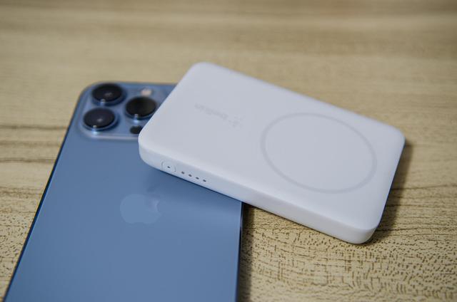 苹果手机简介，苹果手机品牌介绍（我的iPhone13使用四个月优缺点汇总与配件推荐）