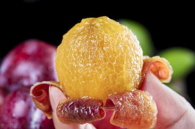 西梅的皮可以吃吗，西梅皮可以吃不（宝宝西梅泥怎么做）