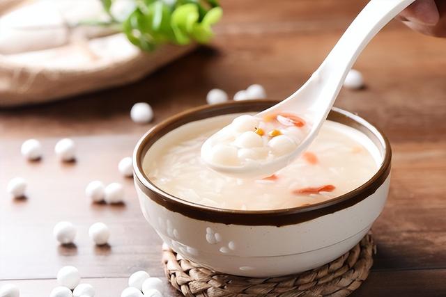 上海特色美食有哪些啊，上海什么特色美食（上海最值得打卡的9种小吃）