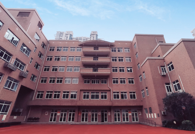 上海师范大学天华学院学费,上海师范大学天华学院学费2021(上海最亲民