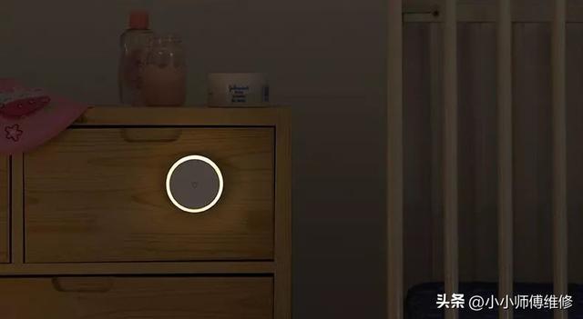 小卧室灯具怎么选，小卧室灯具怎么选购（卧室灯怎么选不会闪瞎眼）