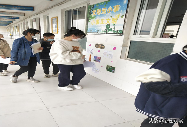 好书推荐卡简单又漂亮 一等奖，好书推荐卡简单又漂亮三年级（新密新华路初中开展“好书推荐”手抄报评比活动）