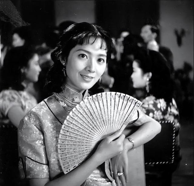 移民后最后悔的明星，这十位老牌明星