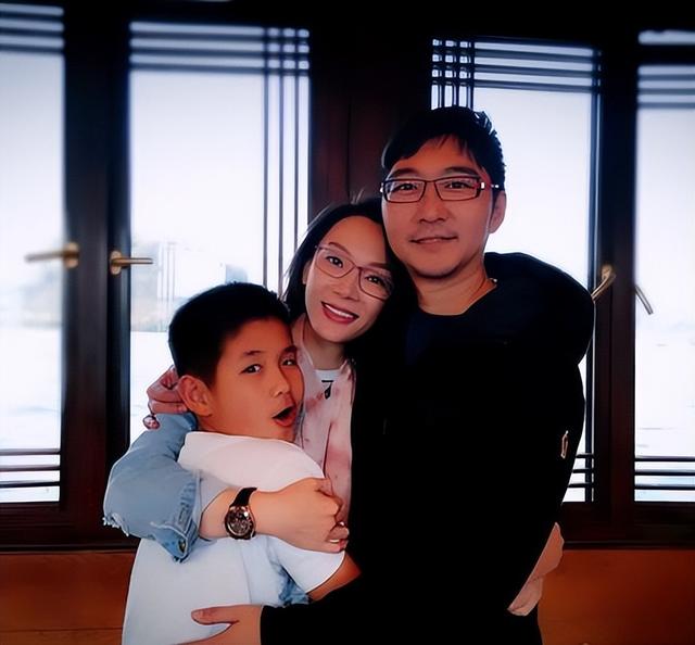 陈数的丈夫是何人，陈数：结婚12年未生育