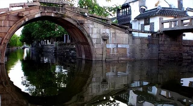 昆明旅游景点，昆明旅游景点一日游（昆明必打卡的30个小众上镜地）