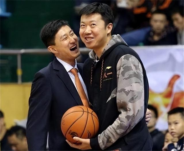 王治郅nba个人资料，45岁的王治郅
