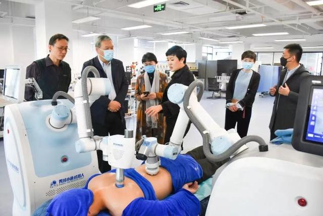 蓝海市场是什么意思，红海市场是什么意思（超级品牌“秀域”缘何异军突起）