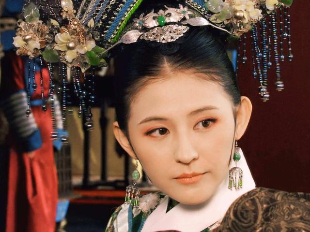 唐艺昕甄嬛传演的谁，唐艺昕在甄嬛传里演什么角色呢（“蛇蝎女孩”异军突起）