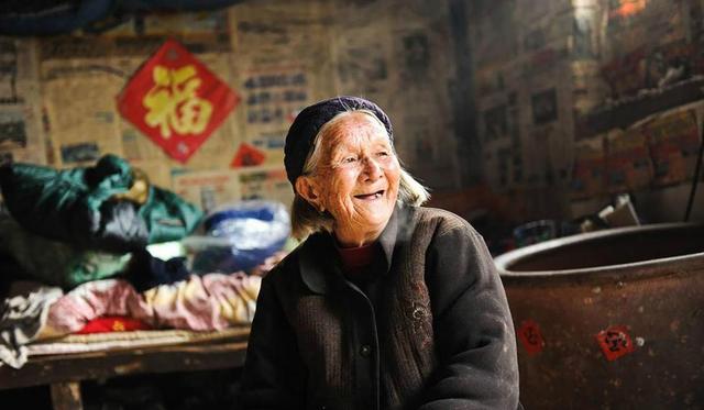 童年指的是几岁到几岁，童年期指的是几岁到几岁（2022年“老人年龄标准”公布）