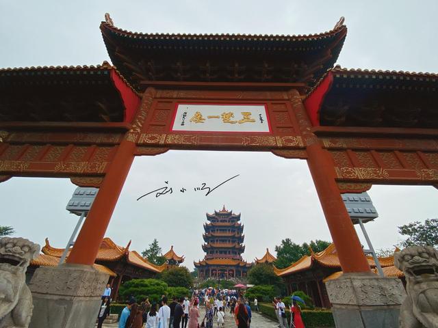 武汉是省会吗，武汉是省会城市还是直辖市（却被称为“散装城市”）