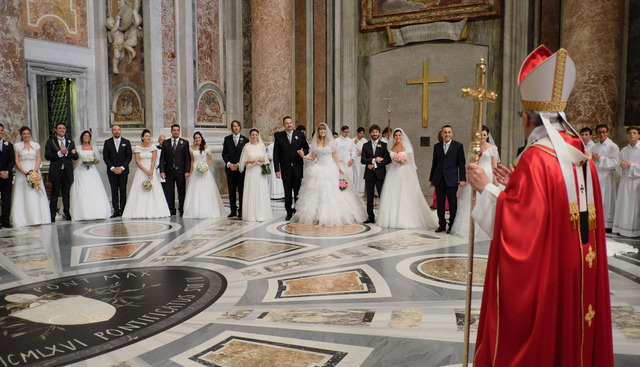 梵蒂冈为什么没人敢打，梵蒂冈在哪个国家里面（梵蒂冈全国人数不到1000人）