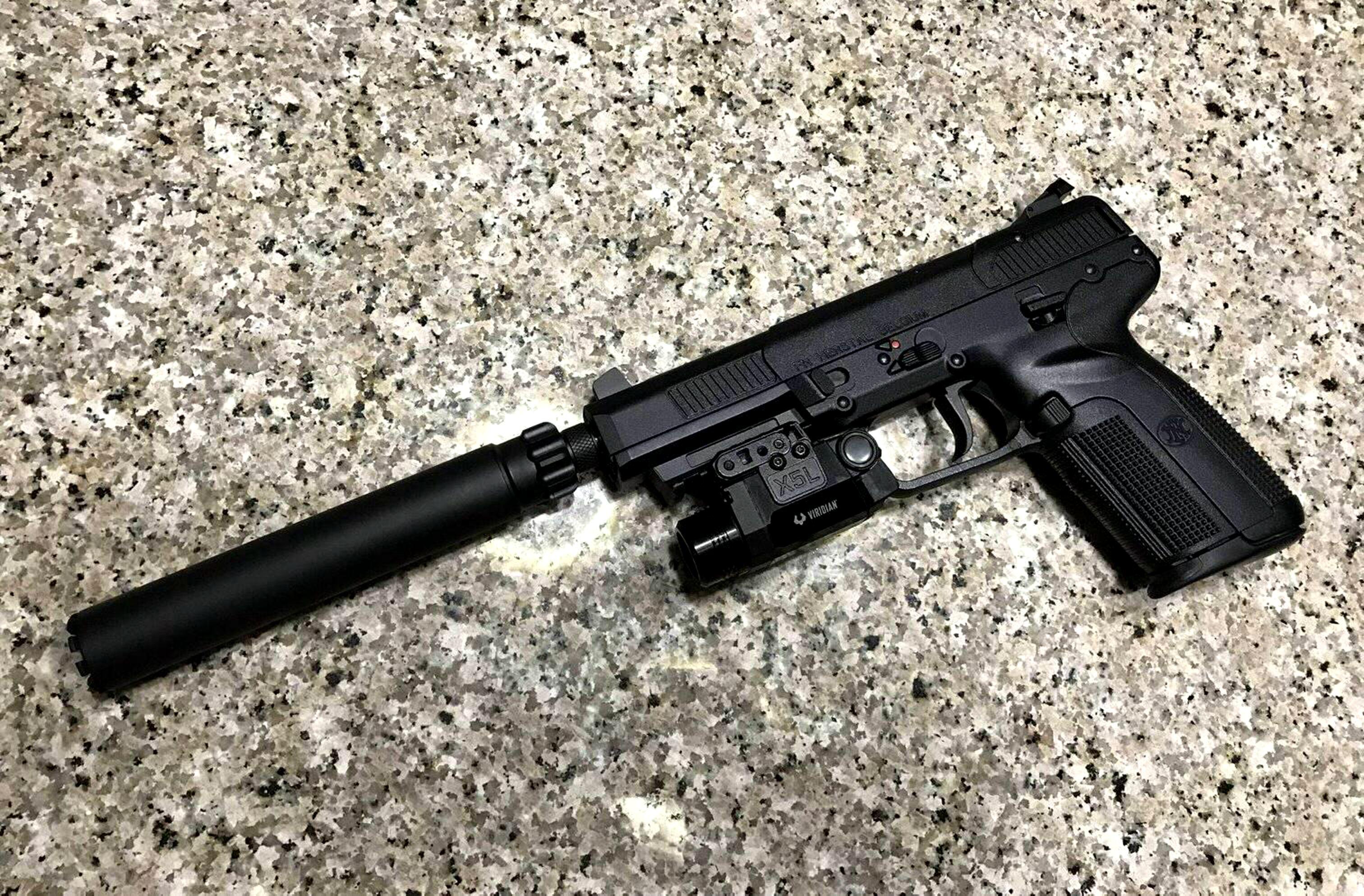 m9a1香港货多少钱(西方特种兵最常用的十大手枪) - 价格百科