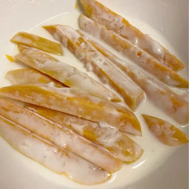 甘梅地瓜条的做法，甘梅地瓜条半成品做法（“离谱的食物搭配”）