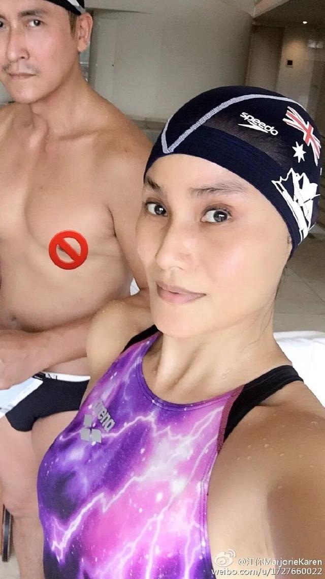 54岁tvb小生近况，54岁TVB肌肉男神晒父子合照