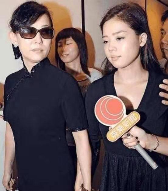 抢劫犯最喜欢抢哪些人，抢劫犯会对什么人下手（10分钟打劫5间金铺）