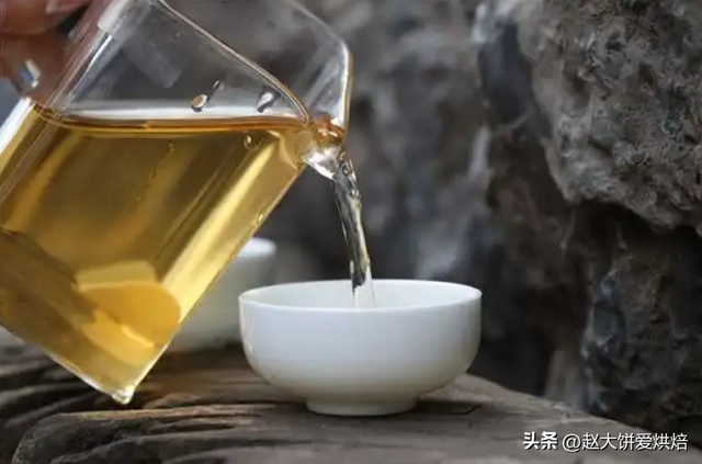空腹可以喝茶吗，空腹可以喝茶吗喝茶的禁忌（一天当中什么时候喝茶好）