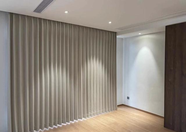 抽屉卡住了拉不出来怎么办，抽屉卡住打不开怎么办（忽略装修中的尺寸有多尴尬）