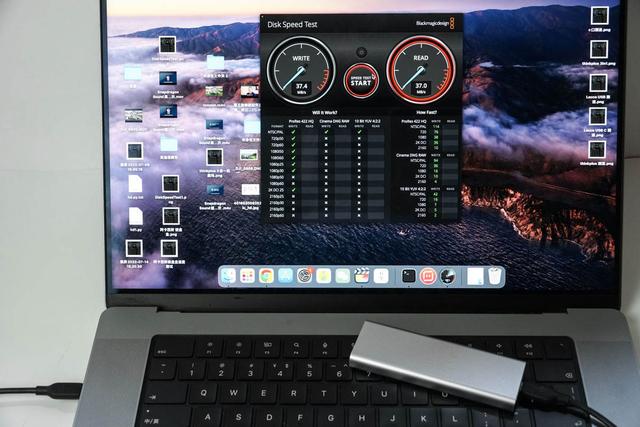 ipad充电线，pro充电线是type（能够经历2万次折磨的充电线表现是否属实）