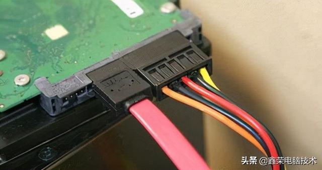 电脑读不出硬盘，电脑开机总是读不出硬盘（电脑提示检测不到硬盘怎么办）