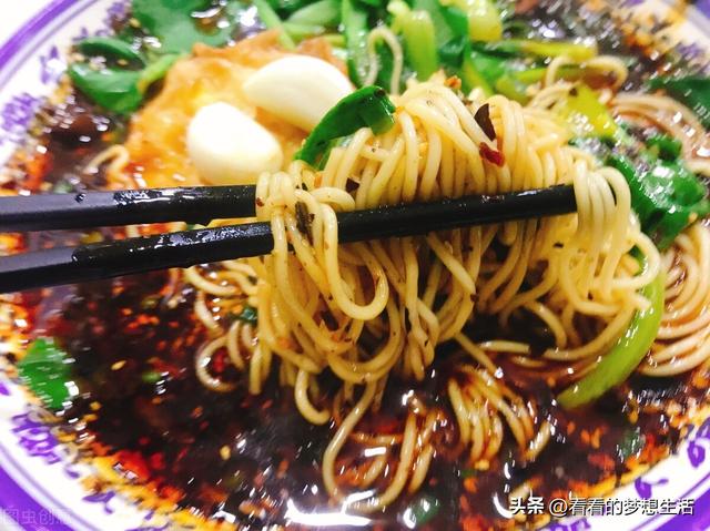 吃货，吃货大飞哥哥来啦（去哪里旅游比较好呢图片）